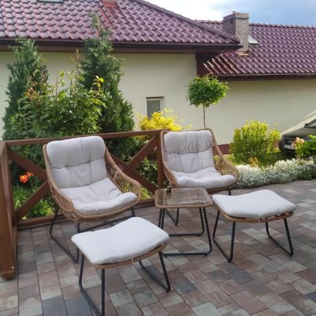 Technorattanowe meble na taras w stylu boho - 2 fotele z podnóżkami - Torgiano Duo - Brown