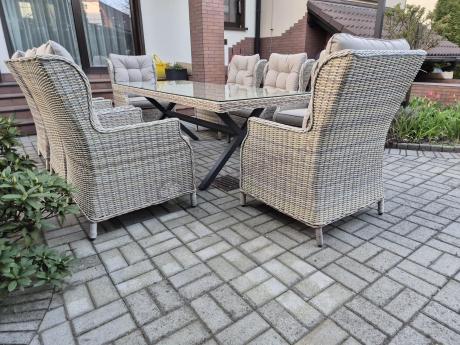 Technorattanowe meble obiadowe - stół z nogą X + 8 foteli - Laritto Beige