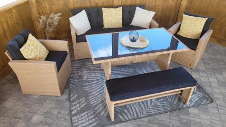 Technorattanowy beżowy zestaw mebli z fotelami