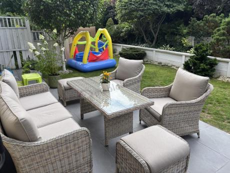 Technorattanowy komplet mebli z sofą 180cm, fotelami, pufami i wysokim stołem Novici Dining Beige