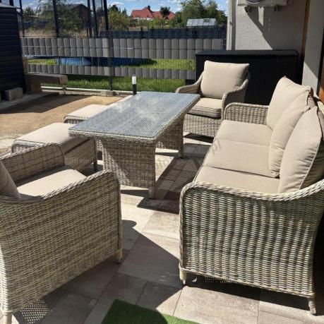Technorattanowy komplet mebli z sofą 180cm, fotelami, pufami i wysokim stołem Novici Dining Beige
