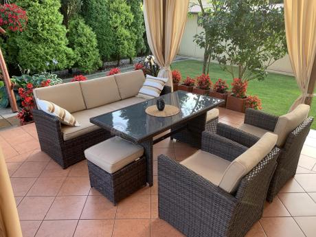 Technorattanowy komplet mebli z wysokim stołem, sofą 186cm, fotelami i pufami Cofete Dining – Brown