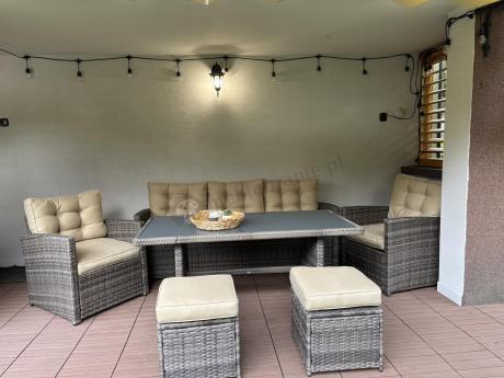 Technorattanowy komplet mebli z wysokim stołem, sofą 186cm, fotelami i pufami Cofete Dining – Brown Cofete 2.0