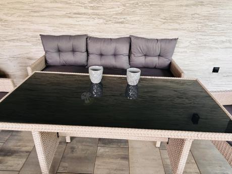 Technorattanowy komplet ogrodowy z sofą 175cm i wysokim stołem Perata Dining Grey
