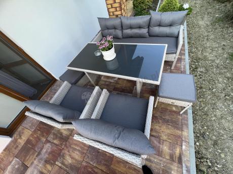 Technorattanowy komplet ogrodowy z sofą 175cm i wysokim stołem Perata Dining Grey