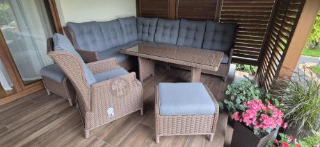 Technorattanowy narożnik 195x251cm z fotelem z regulowanym oparciem Laritto Brown