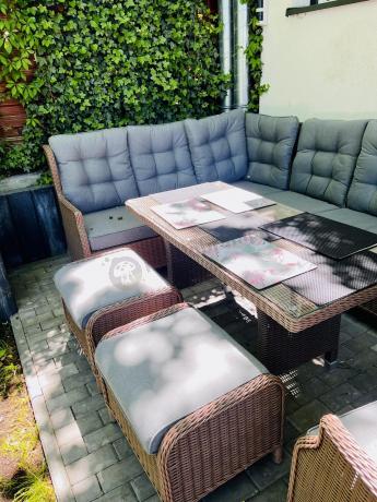 Technorattanowy narożnik 195x251cm z fotelem z regulowanym oparciem Laritto Brown