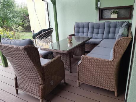 Technorattanowy narożnik 195x251cm z fotelem z regulowanym oparciem Laritto Brown