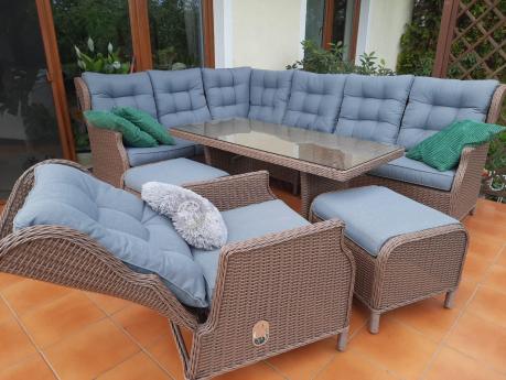 Technorattanowy narożnik 195x251cm z fotelem z regulowanym oparciem Laritto Brown