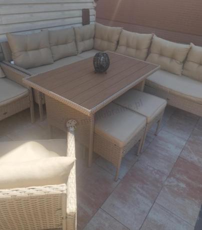 Technorattanowy narożnik na nóżkach Perata Corner Natural + 2 fotele Polywood