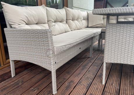 narożnik ogrodowy z wysokim stołem