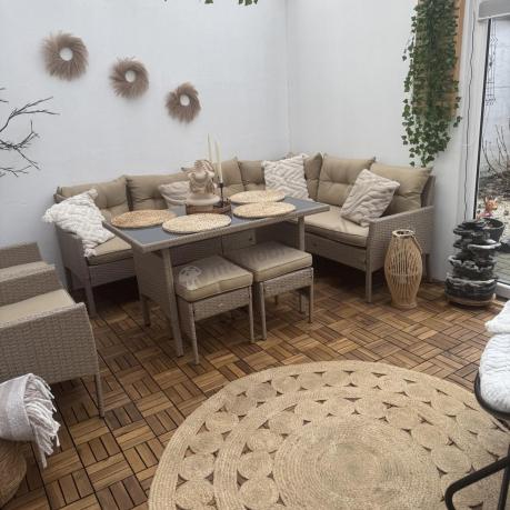 Technorattanowy narożnik z wysokim stołem, fotelami i pufami Perata Corner Plus – Natural