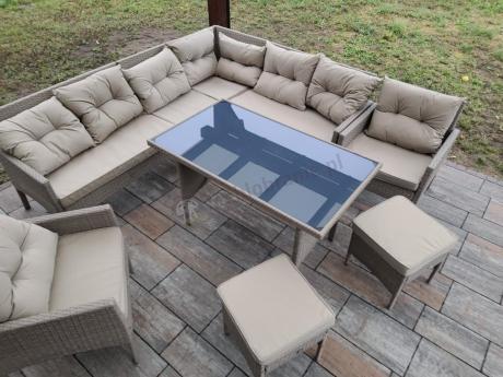 Technorattanowy narożnik z wysokim stołem, fotelami i pufami Perata Corner Plus – Natural