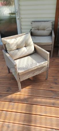 Technorattanowy narożnik z wysokim stołem, fotelami i pufami Perata Corner Plus – Natural