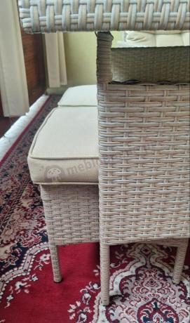 Technorattanowy narożnik z wysokim stołem, fotelem i pufami Perata Corner – Natural