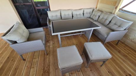 Technorattanowy narożnik z wysokim stołem, fotelem i pufami Perata Corner – Natural