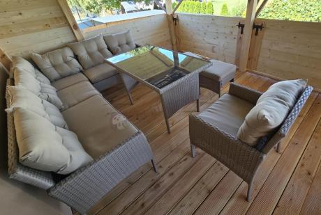 Technorattanowy narożnik z wysokim stołem, fotelem i pufami Perata Corner – Natural