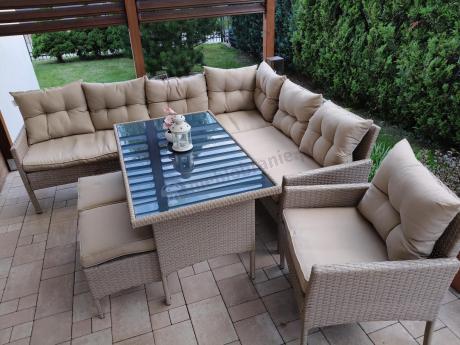 Technorattanowy narożnik z wysokim stołem, fotelem i pufami Perata Corner – Natural