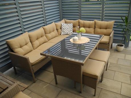 Technorattanowy narożnik z wysokim stołem, fotelem i pufami Perata Corner – Natural