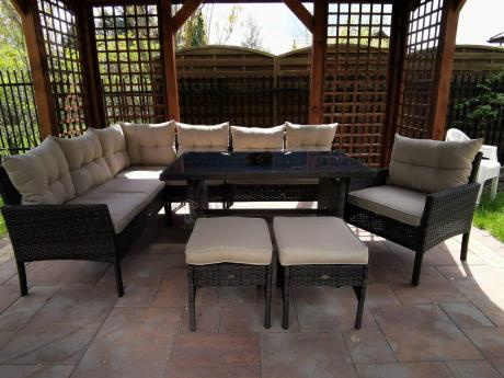 Technorattanowy narożnik ze stołem obiadowym pufami i fotelem Perata Corner Brown