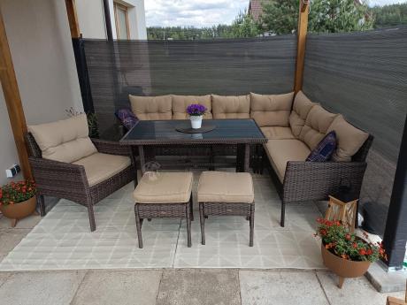 Technorattanowy narożnik ze stołem obiadowym pufami i fotelem Perata Corner Brown