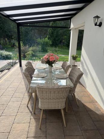 Technorattanowy zestaw ogrodowy ze stołem i 8 fotelami Tonitto Dining - Creme