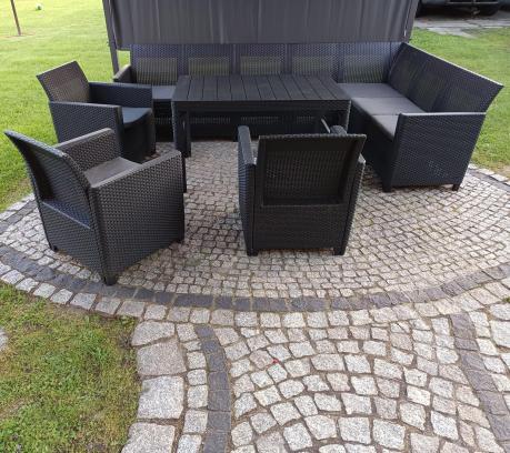 Zestaw dla 10 osób z narożnikiem Nedler VII, stołem podnoszonym i 3 fotelami - grafit