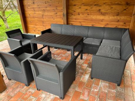 Zestaw dla 10 osób z narożnikiem Nedler VII, stołem podnoszonym i 3 fotelami - grafit