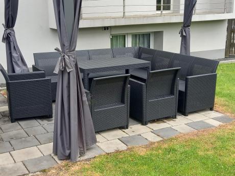 Zestaw dla 10 osób z narożnikiem Nedler VII, stołem podnoszonym i 3 fotelami - grafit