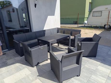 Zestaw dla 10 osób z narożnikiem Nedler VII, stołem podnoszonym i 3 fotelami - grafit