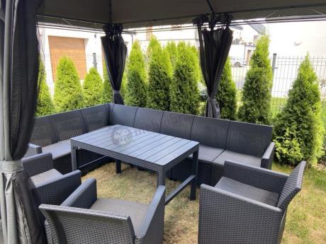 Zestaw dla 10 osób z narożnikiem Nedler VII, stołem podnoszonym i 3 fotelami - grafit