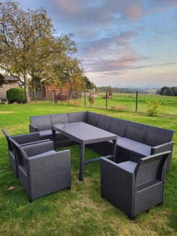 Zestaw dla 10 osób z narożnikiem Nedler VII, stołem podnoszonym i 3 fotelami - grafit