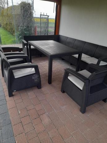 Zestaw dla 10 osób z narożnikiem, stołem obiadowym i trzema fotelami Rellme VII brązowy