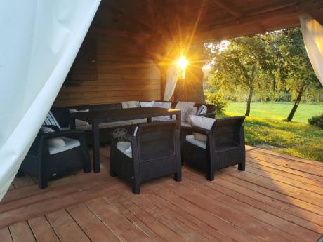 Zestaw dla 10 osób z narożnikiem, stołem obiadowym i trzema fotelami Rellme VII brązowy