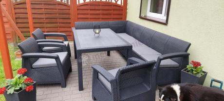 Zestaw dla 10 osób z narożnikiem, stołem obiadowym i trzema fotelami Rellme VII grafitowy