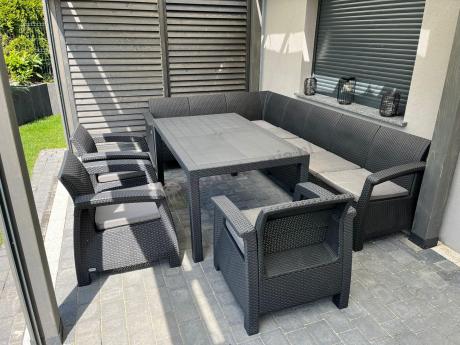 Zestaw dla 10 osób z narożnikiem, stołem obiadowym i trzema fotelami Rellme VII grafitowy