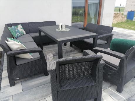 Zestaw dla 10 osób z narożnikiem, stołem obiadowym i trzema fotelami Rellme VII grafitowy