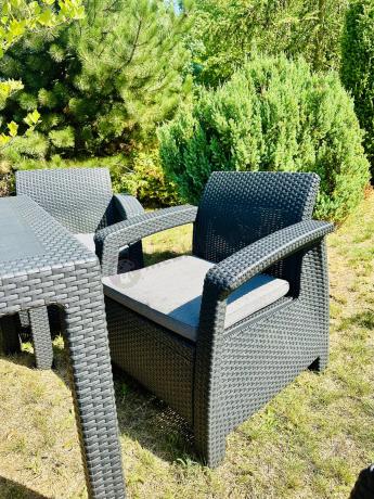 Zestaw dla 10 osób z narożnikiem, stołem obiadowym i trzema fotelami Rellme VII grafitowy