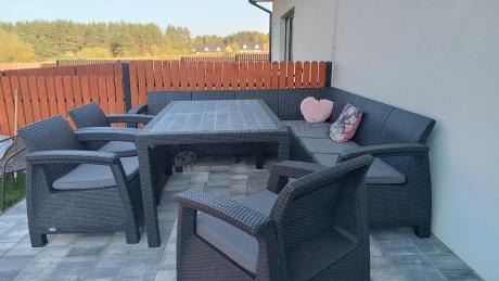 Zestaw dla 10 osób z narożnikiem, stołem obiadowym i trzema fotelami Rellme VII grafitowy