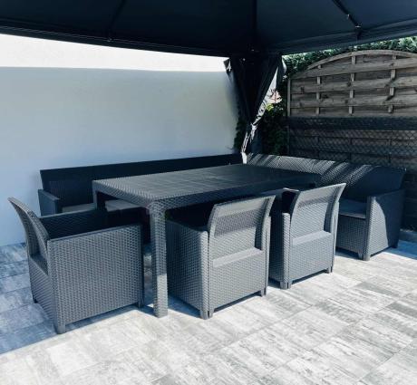 Zestaw dla 11 osób z narożnikiem Nedler VIII, trzema fotelami i stołem obiadowym - grafit