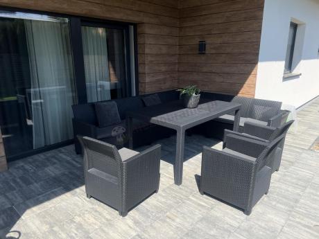 Zestaw dla 11 osób z narożnikiem Nedler VIII, trzema fotelami i stołem obiadowym - grafit