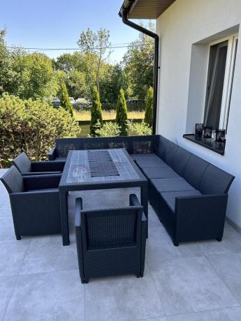 Zestaw dla 11 osób z narożnikiem Nedler VIII, trzema fotelami i stołem obiadowym - grafit