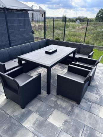 Zestaw dla 11 osób z narożnikiem Nedler VIII, trzema fotelami i stołem obiadowym - grafit