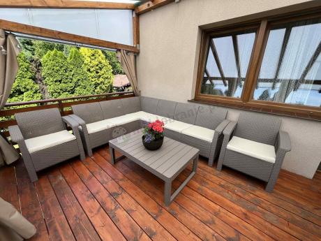 Zestaw dla 8 osób z narożnikiem, stołem podnoszonym i dwoma fotelami Relly VI capuccino