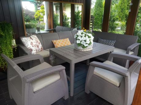 Zestaw dla 8 osób z narożnikiem, stołem podnoszonym i dwoma fotelami Relly VI capuccino