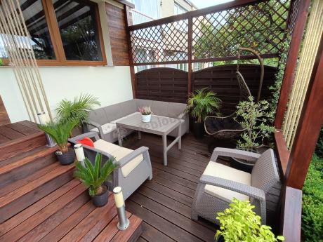 Zestaw dla 8 osób z narożnikiem, stołem podnoszonym i dwoma fotelami Relly VI capuccino