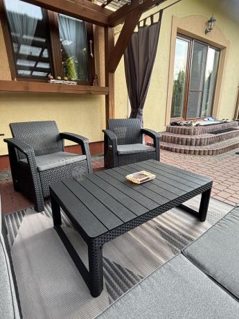 Zestaw dla 8 osób z narożnikiem, stołem podnoszonym i dwoma fotelami Relly VI grafit