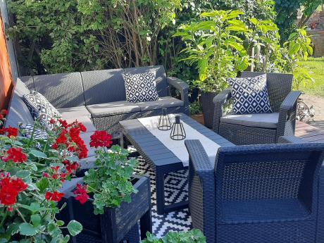 Zestaw dla 8 osób z narożnikiem, stołem podnoszonym i dwoma fotelami Relly VI grafit