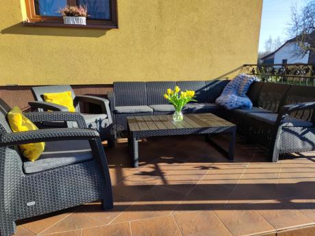 Zestaw dla 8 osób z narożnikiem, stołem podnoszonym i dwoma fotelami Relly VI grafit