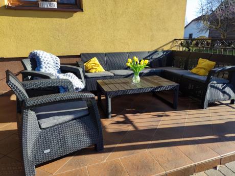 Zestaw dla 8 osób z narożnikiem, stołem podnoszonym i dwoma fotelami Relly VI grafit